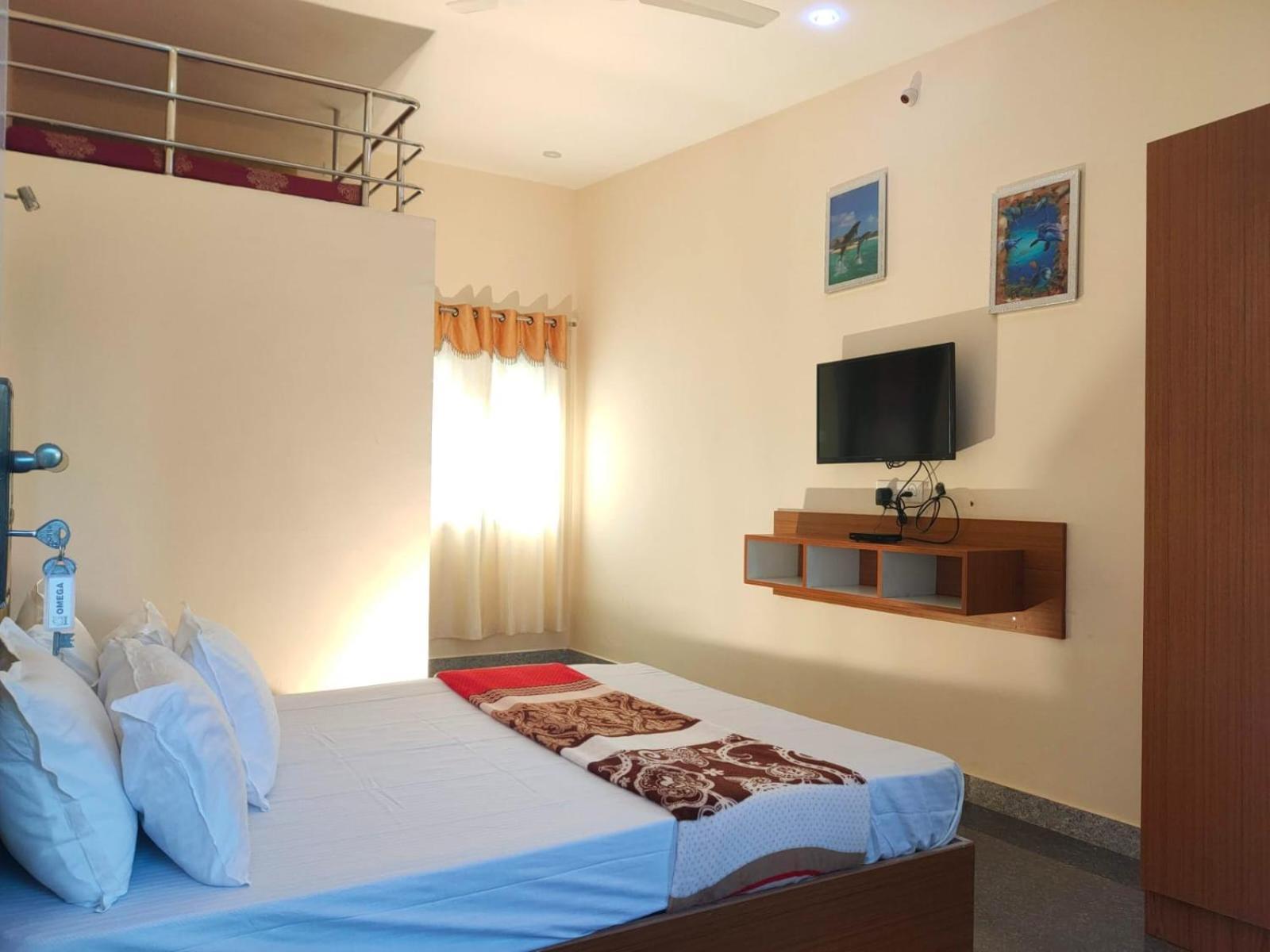 Grand S3 Hotel Puduccseri Kültér fotó
