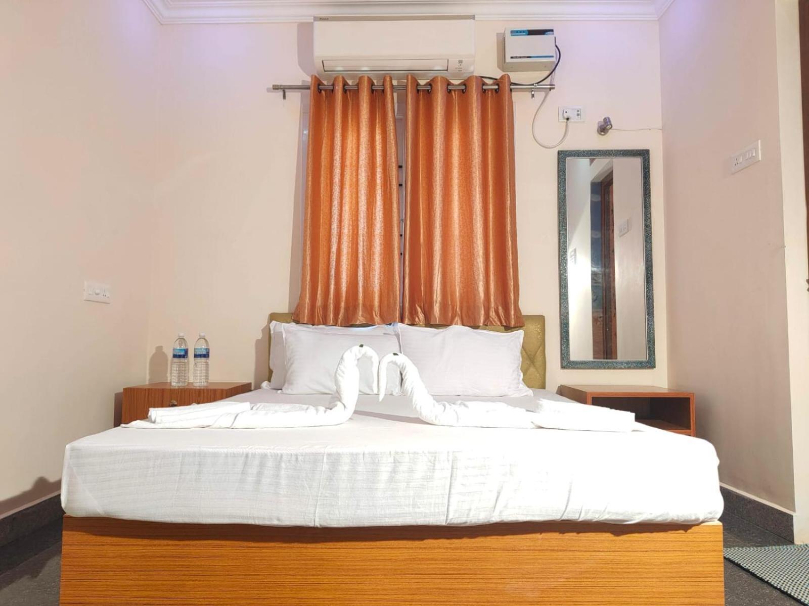 Grand S3 Hotel Puduccseri Kültér fotó