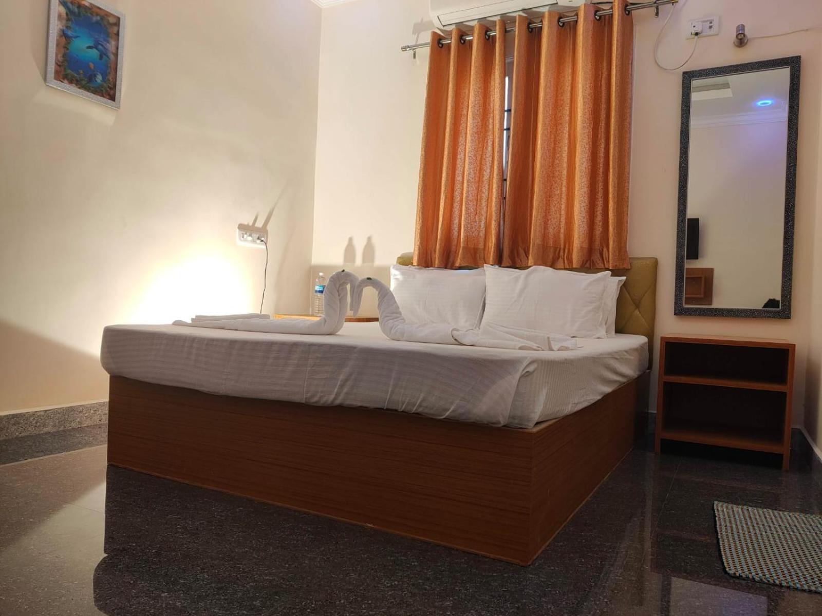 Grand S3 Hotel Puduccseri Kültér fotó
