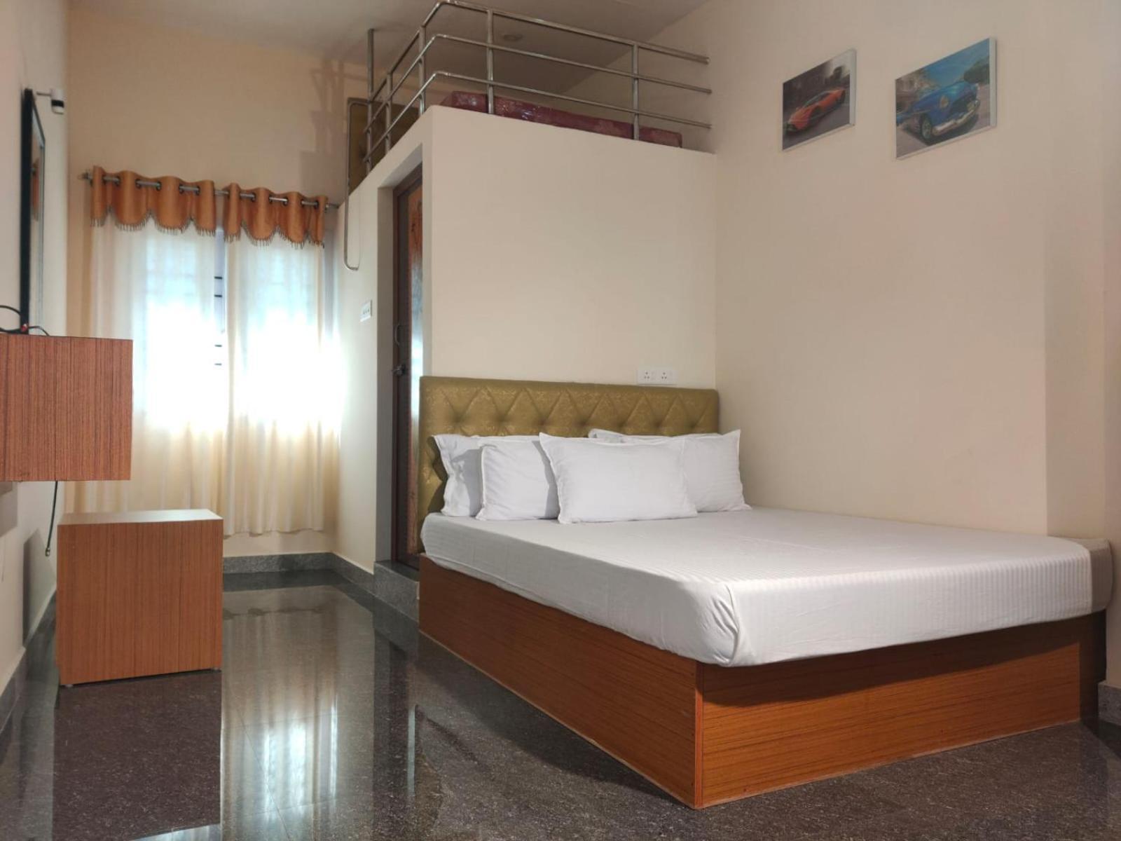 Grand S3 Hotel Puduccseri Kültér fotó