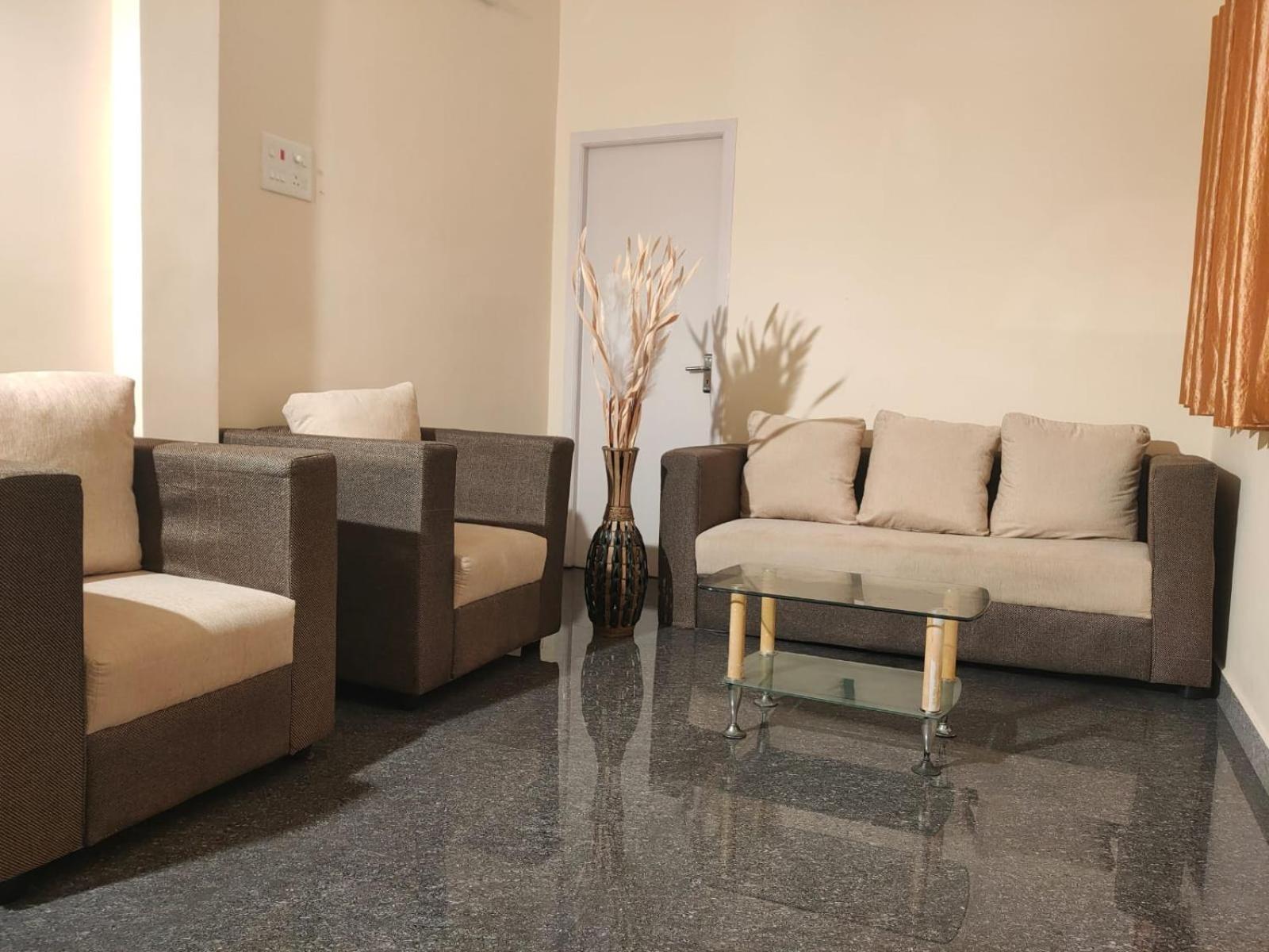 Grand S3 Hotel Puduccseri Kültér fotó